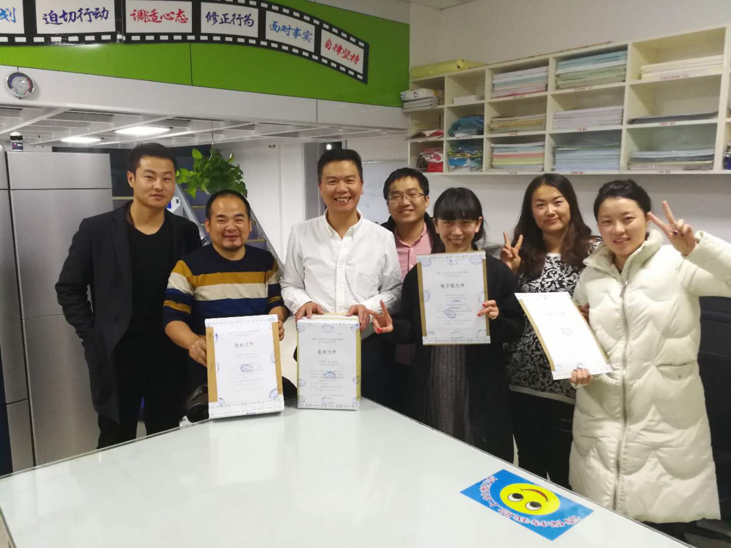 星空网页版
团队废寝忘食，甚至通宵达旦地给用户做标书